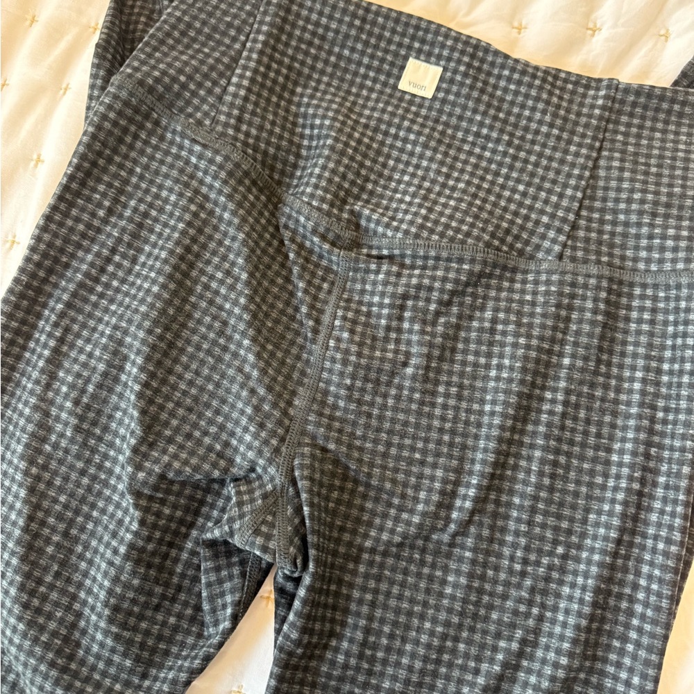 Vuori Leggings - Black Checkered